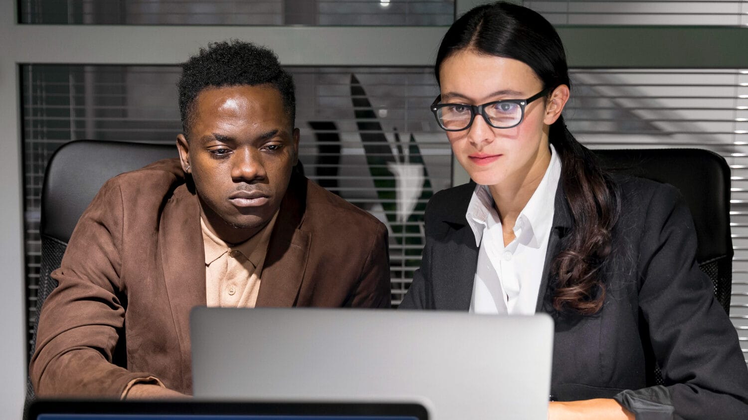 Cyber insurance providers helping business team assess digital risk